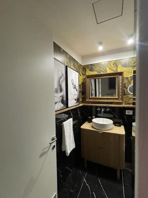 Appartamento Short Rent Luxury Flat - Via Veneto Roma Esterno foto